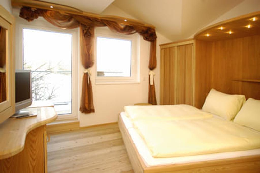 Bed & Breakfast Landhaus Strasser Зёлль Экстерьер фото