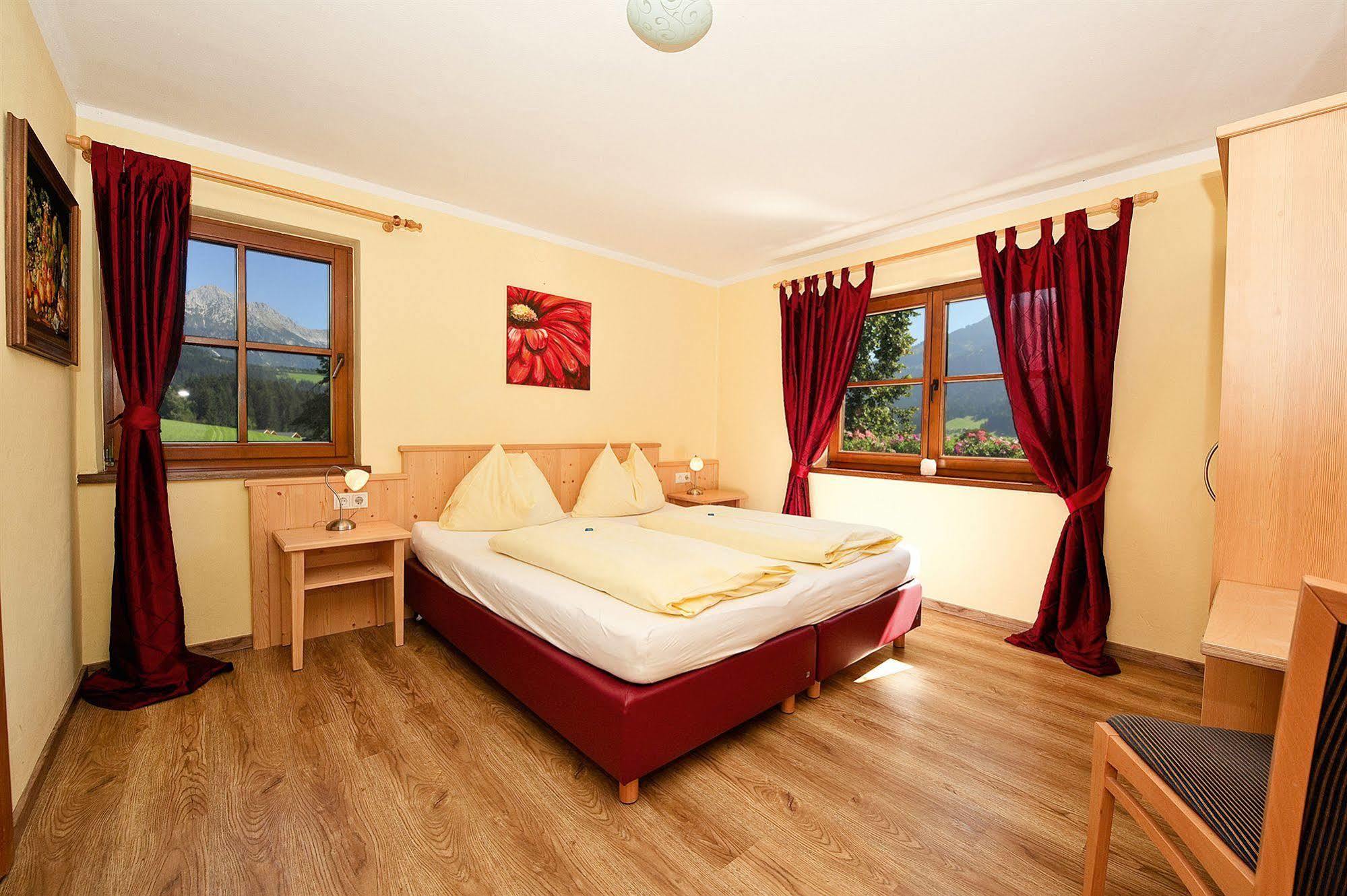 Bed & Breakfast Landhaus Strasser Зёлль Экстерьер фото